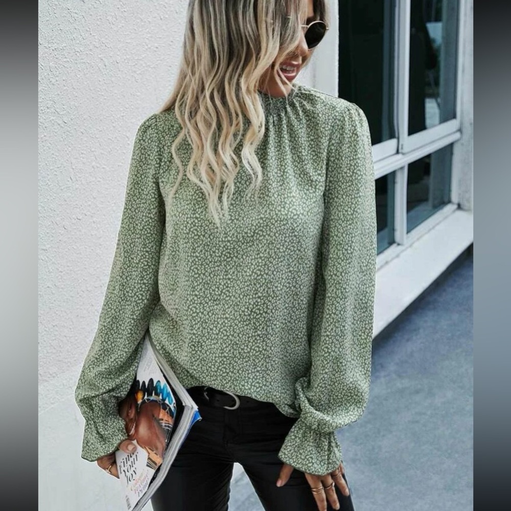 Green Leopard Print Turtle Neck Blouse
